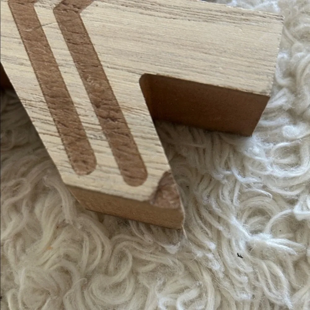 Wooden‎ Arrow Wall Decor